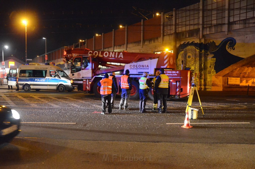 VU Kran Strab Koeln Ehrenfeld Stammstr Ehrenfeldguertel P107.JPG - Miklos Laubert